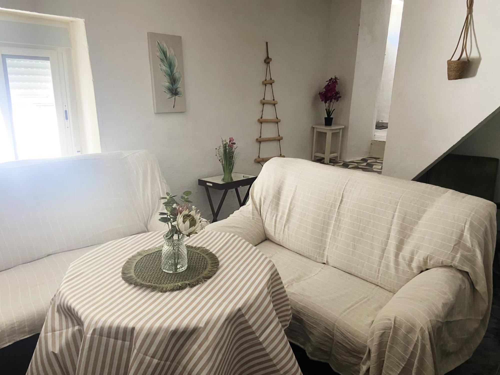 Aparthotel Fuente Del Hierro à Alcudia de Monteagud Extérieur photo